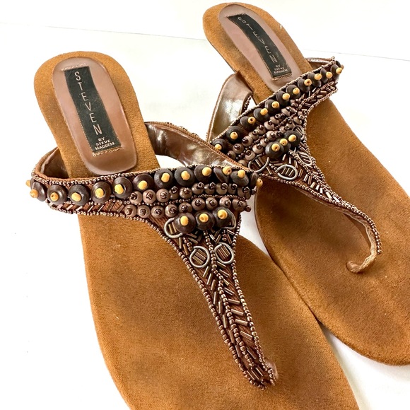 Vintage Y2K Steven by Steve Madden Beaded Kitten Heel Sandals - Picture 3 of 7